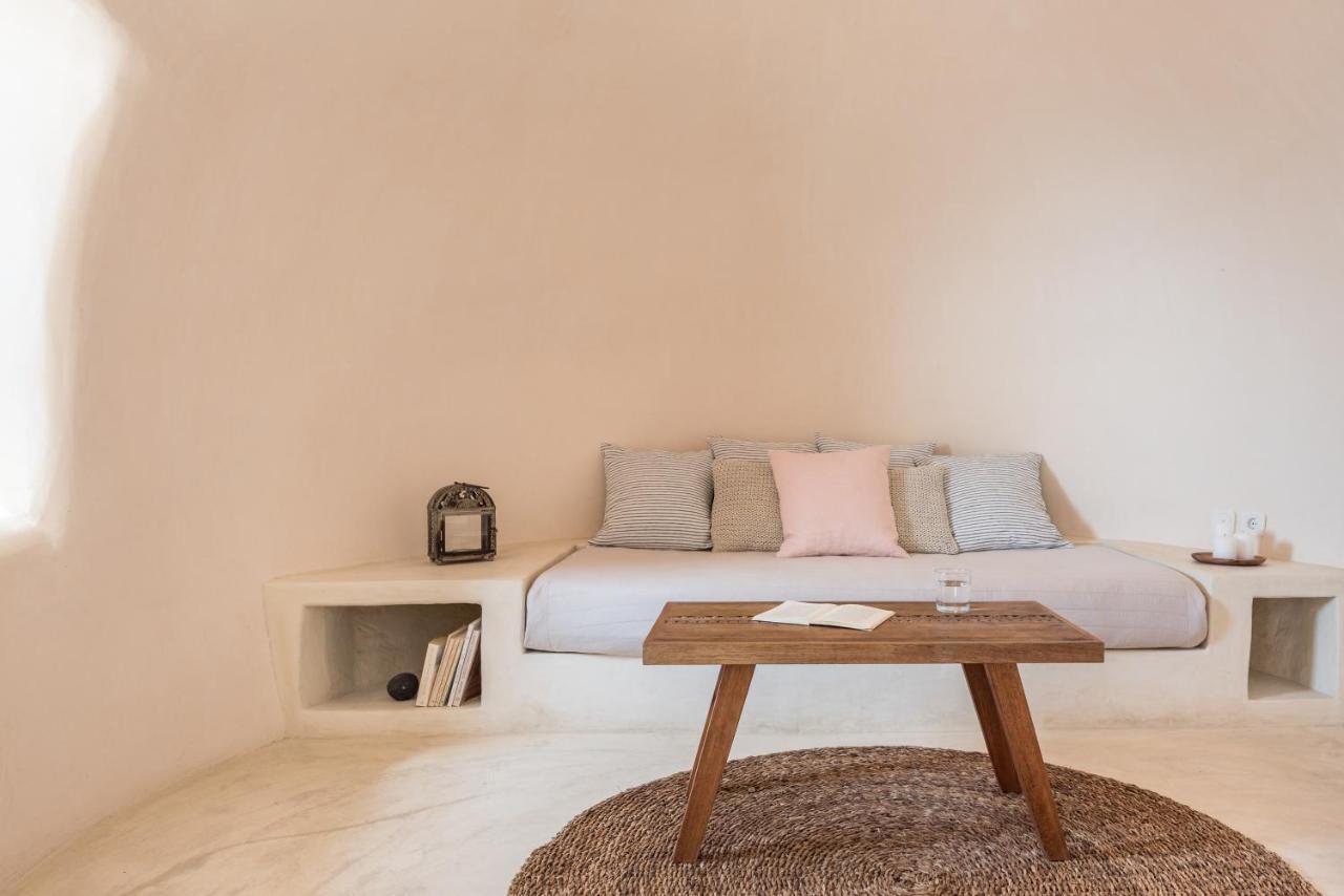 Historic Old Bakery Cave By Cycladica Vila Oía Exterior foto