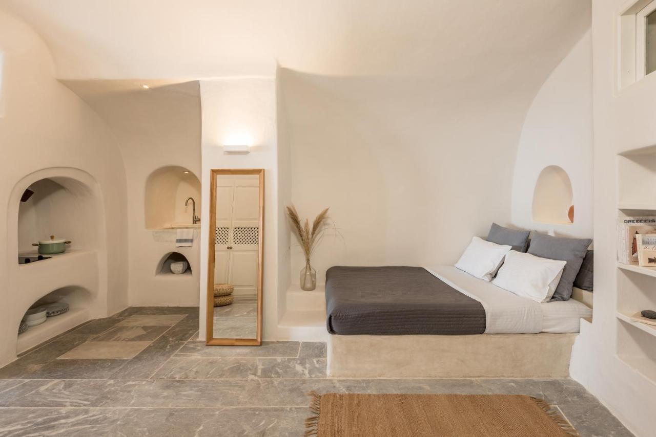 Historic Old Bakery Cave By Cycladica Vila Oía Exterior foto